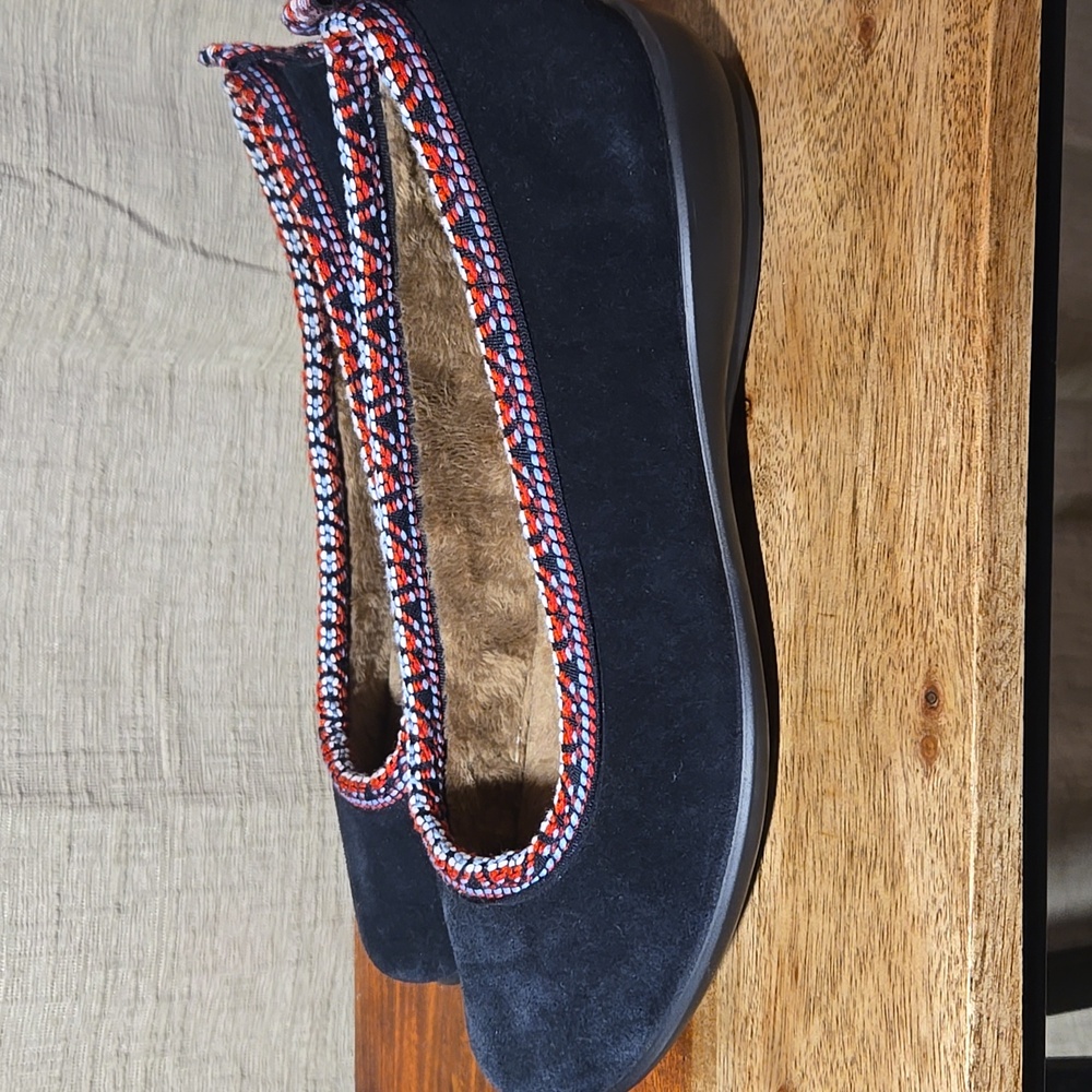 Hotter Black Suede Women's Slippers with Colorful Trim - 6M - Picture 2 of 7